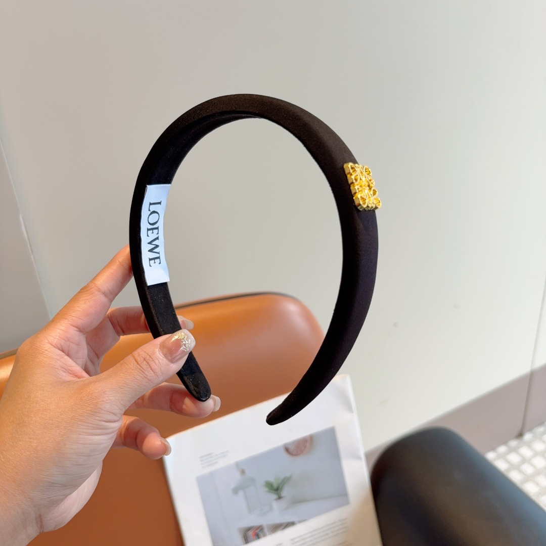 LOEWE ロエベ ヘアバンド シルク ファッション ブランド 2色展開 - 画像 5