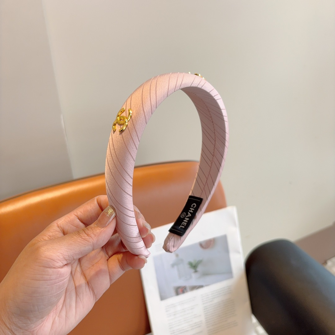 CHANEL シャネル ヘッドバンド 本革 ファッション ベージュ ブラック ホワイト 全3色
