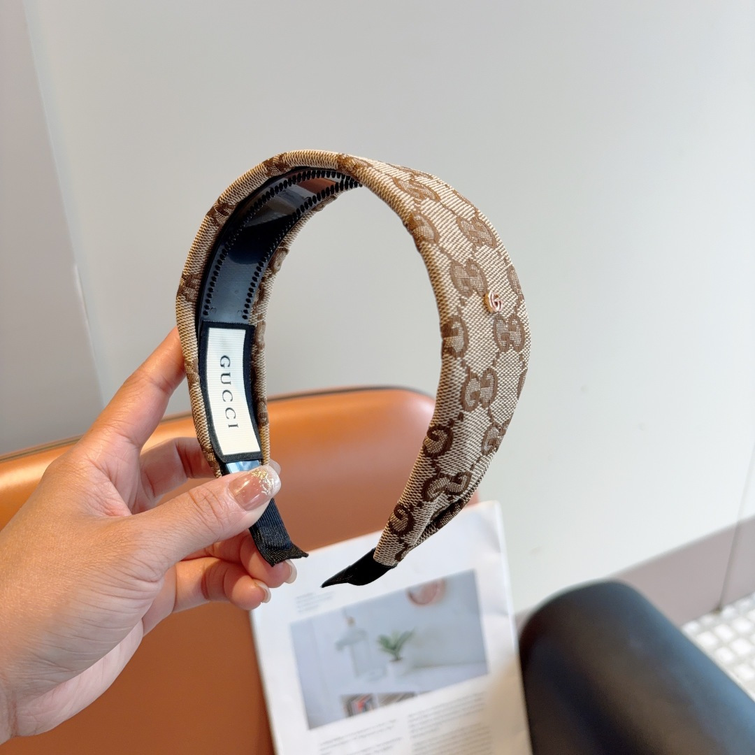 GUCCI グッチ ヘアアクセサリー シルク ブランド ベージュ 全2色 - 画像 2