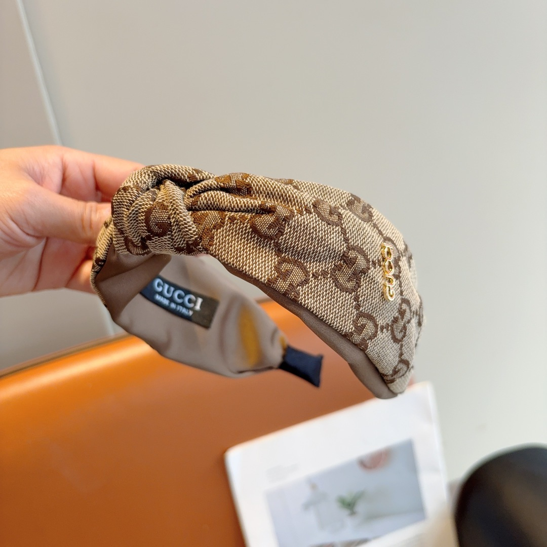 GUCCI グッチ ヘアバンド リボンタイプ プリント ブラック 全2色 - 画像 3