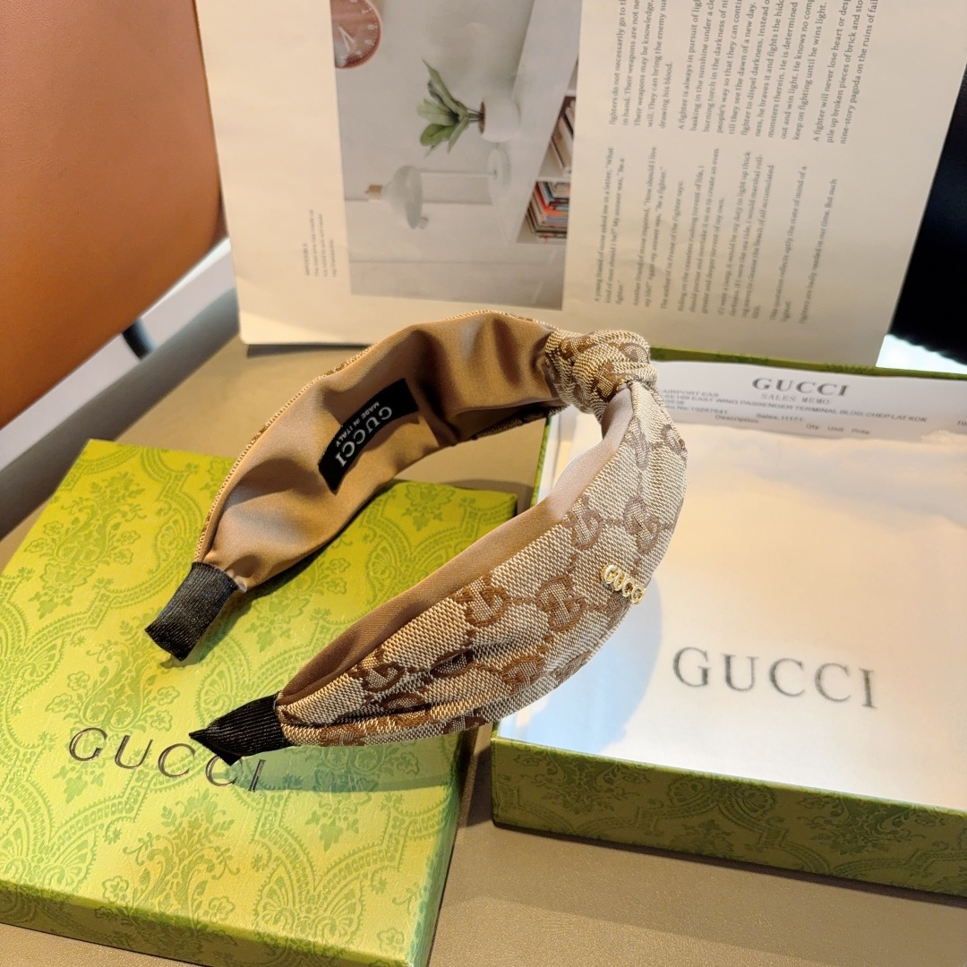 GUCCI グッチ ヘアバンド リボンタイプ プリント ブラック 全2色 - 画像 8