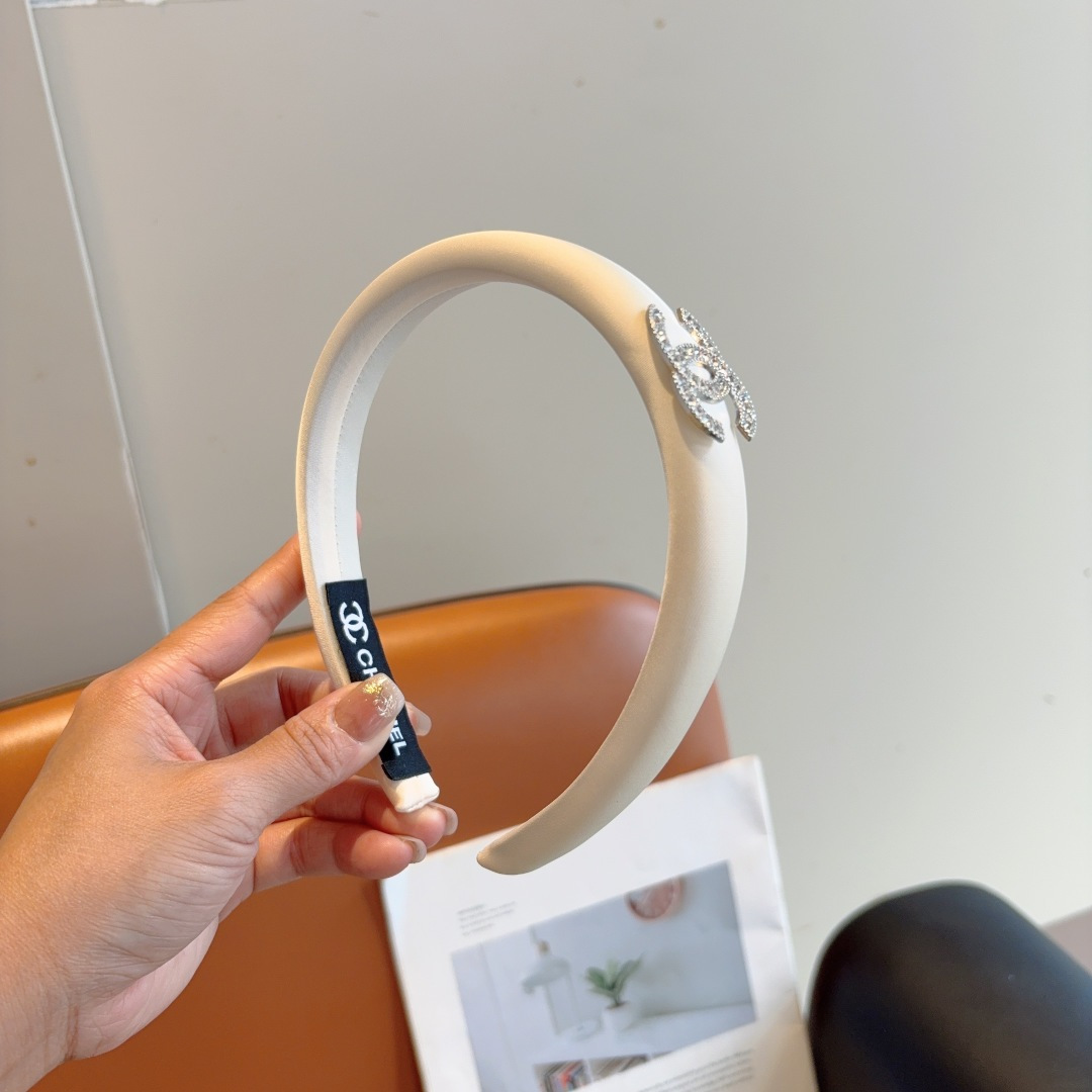 CHANEL シャネル ヘアバンド 本革 ブランド シルク 全3色 - 画像 3