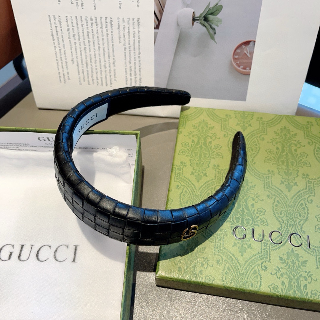 GUCCI グッチ ヘアアクセサリー 本革 ブラック レッド 全2色 - 画像 7