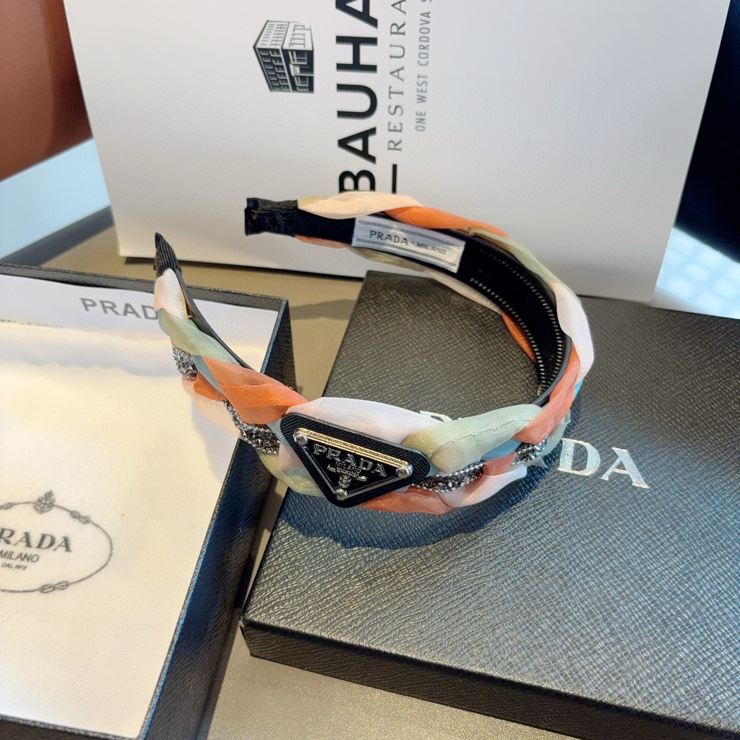 PRADA プラダ ヘアバンド ブランド フラットヘアアクセサリー 全4色 - 画像 9