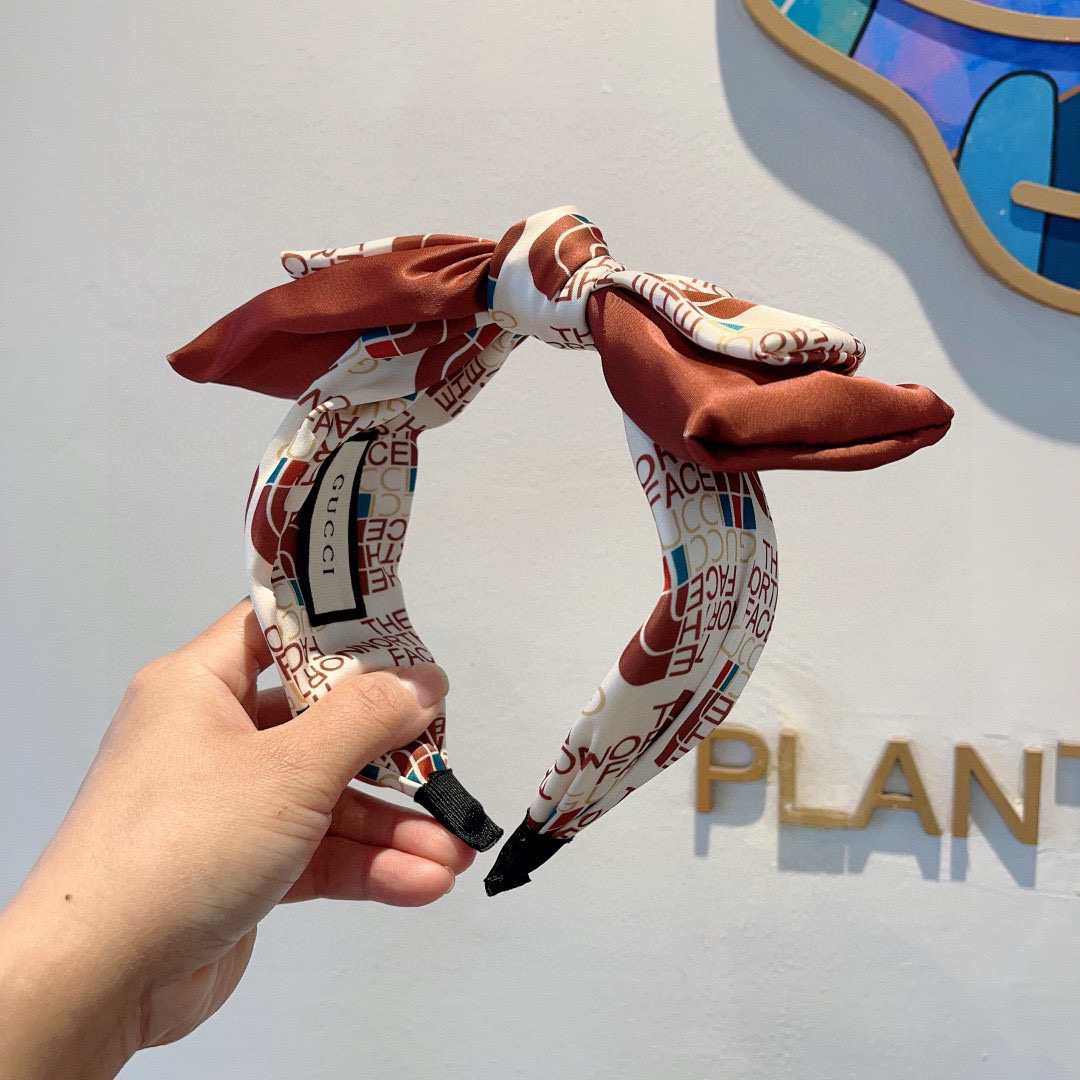 GUCCI グッチ ヘアアクセント シルク 本革 ブラック 全1色