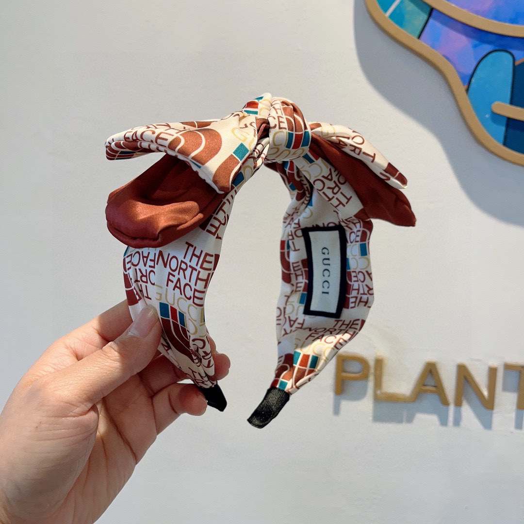 GUCCI グッチ ヘアアクセント シルク 本革 ブラック 全1色 - 画像 2