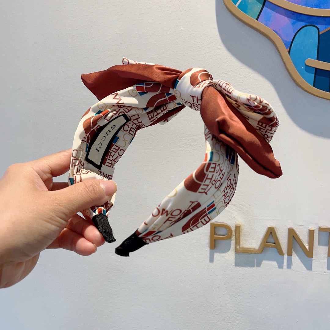 GUCCI グッチ ヘアアクセント シルク 本革 ブラック 全1色 - 画像 4