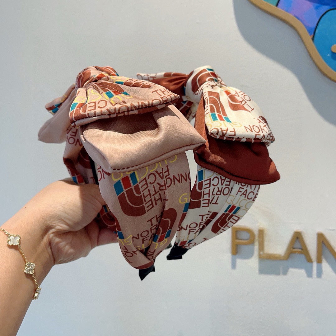 GUCCI グッチ ヘアアクセント シルク 本革 ブラック 全1色 - 画像 9