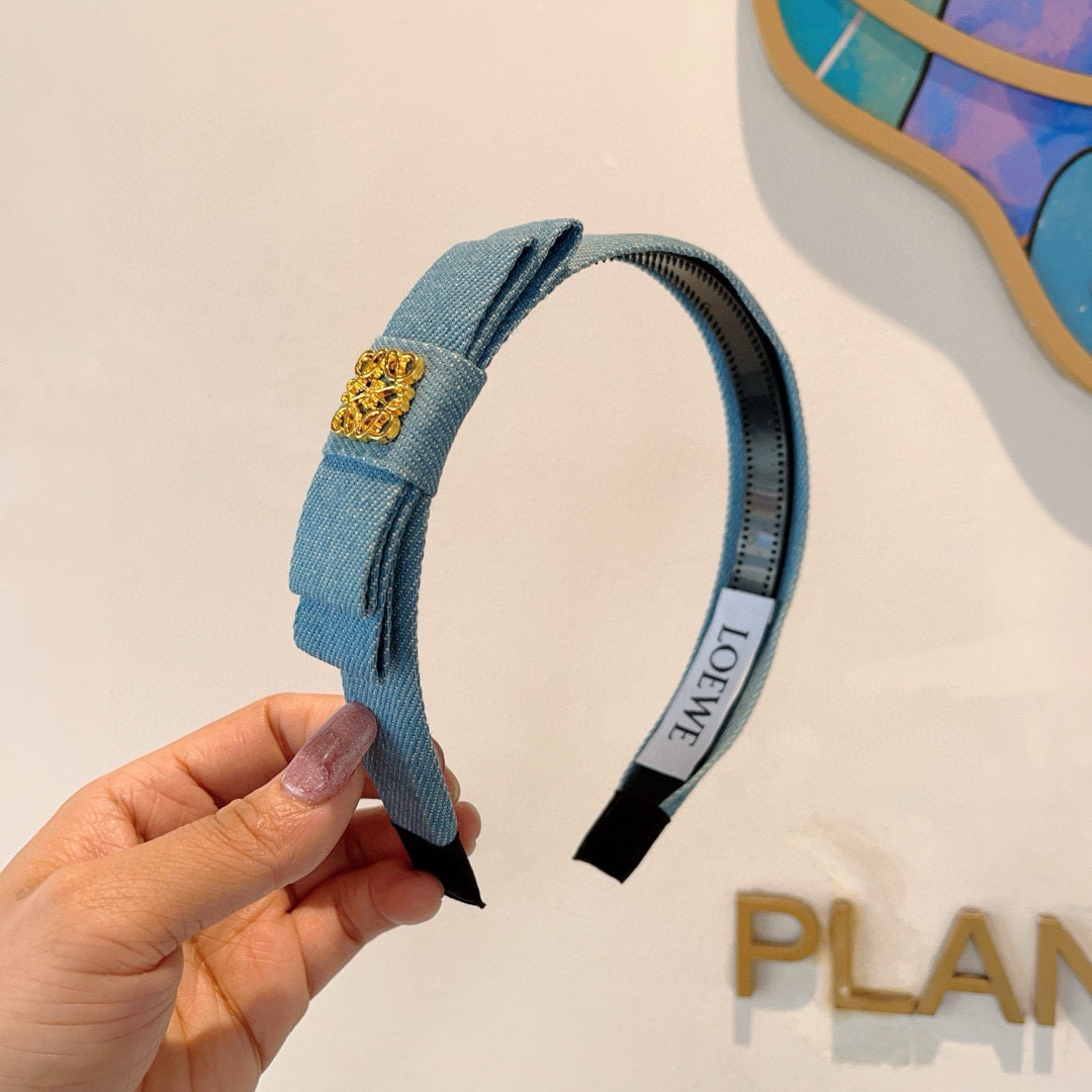 LOEWE ロエヴェ ヘアバンド デニム風 ファッション ブランド ブルー
