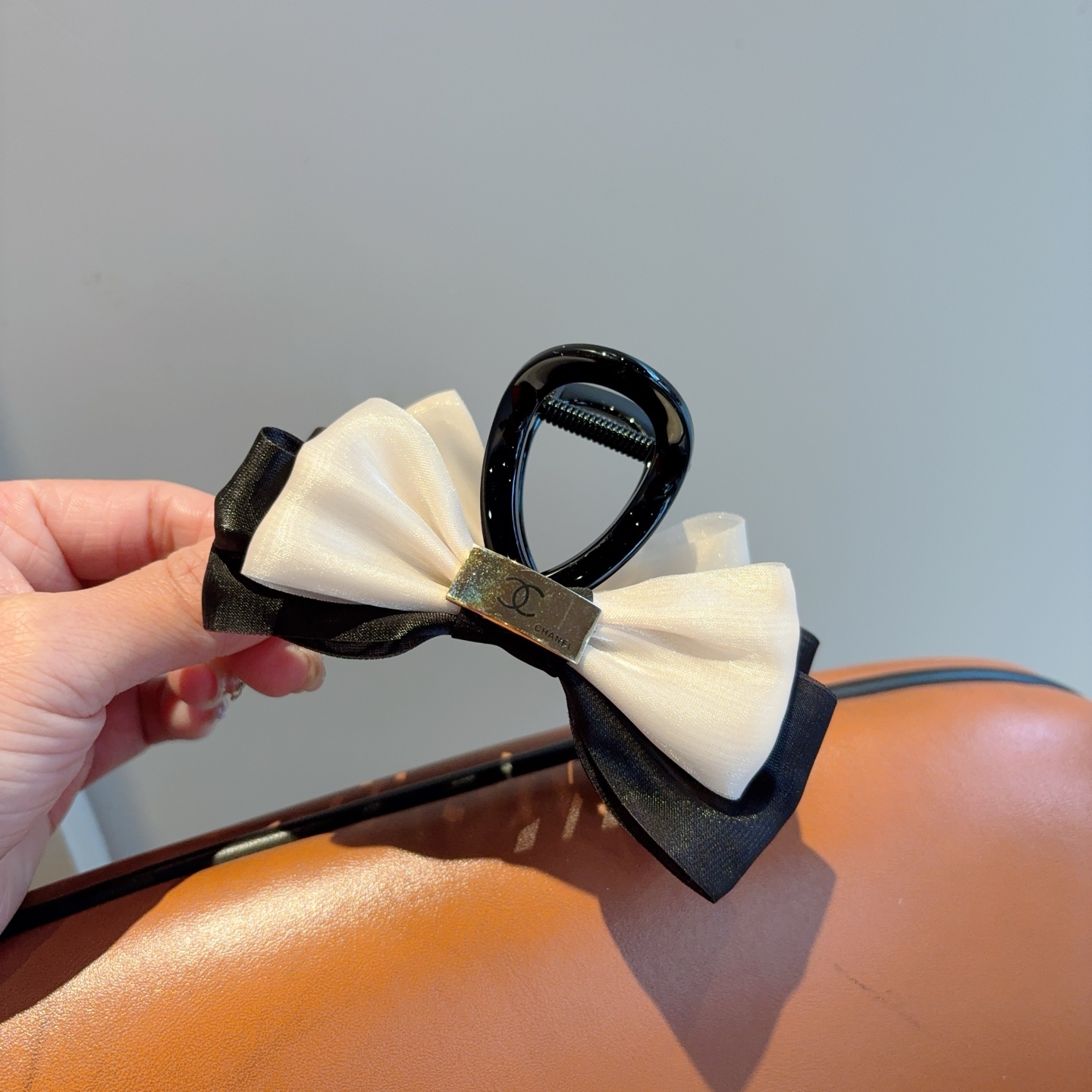 CHANEL シャネル ヘアクリップ フラットヘアクリップ ブラック ホワイト ファッション アクセサリー - 画像 8