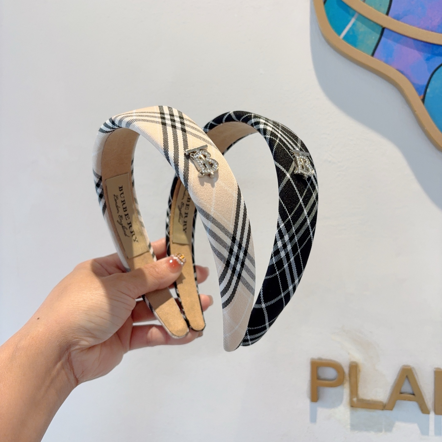 BURBERRY バーバリー ヘアアクセサリー プラットフォームヘッドバンド ブラック 全2色 - 画像 9