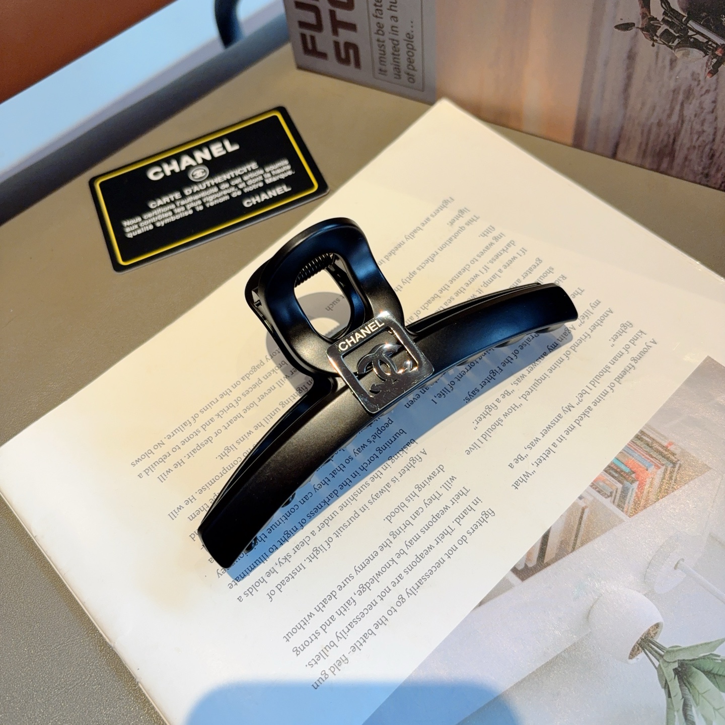 CHANEL シャネル ヘアクリップ 本革 ブラック レディース 60mm 全2色 - 画像 7