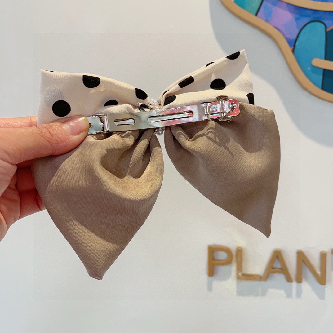 CHANEL シャネル ボリュームヘアクリップ ボールドポルカドット パール ブラック ホワイト グレー 全3色 - 画像 5