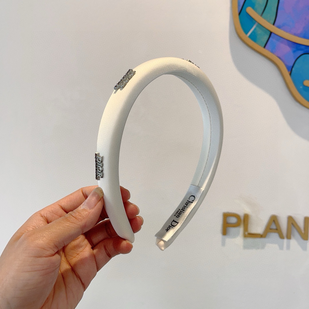 DIOR ディオール ヘアバンド 本革 通勤 通学 全2色