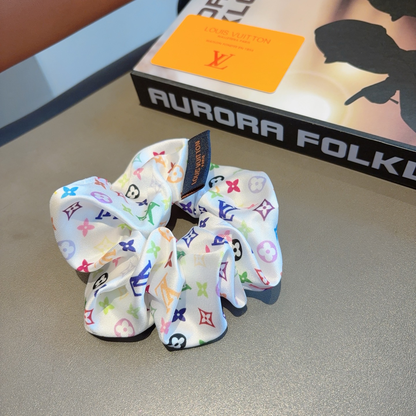 LOUIS VUITTON ルイ・ヴィトン ヘアゴム 本革 多色展開 - 画像 6