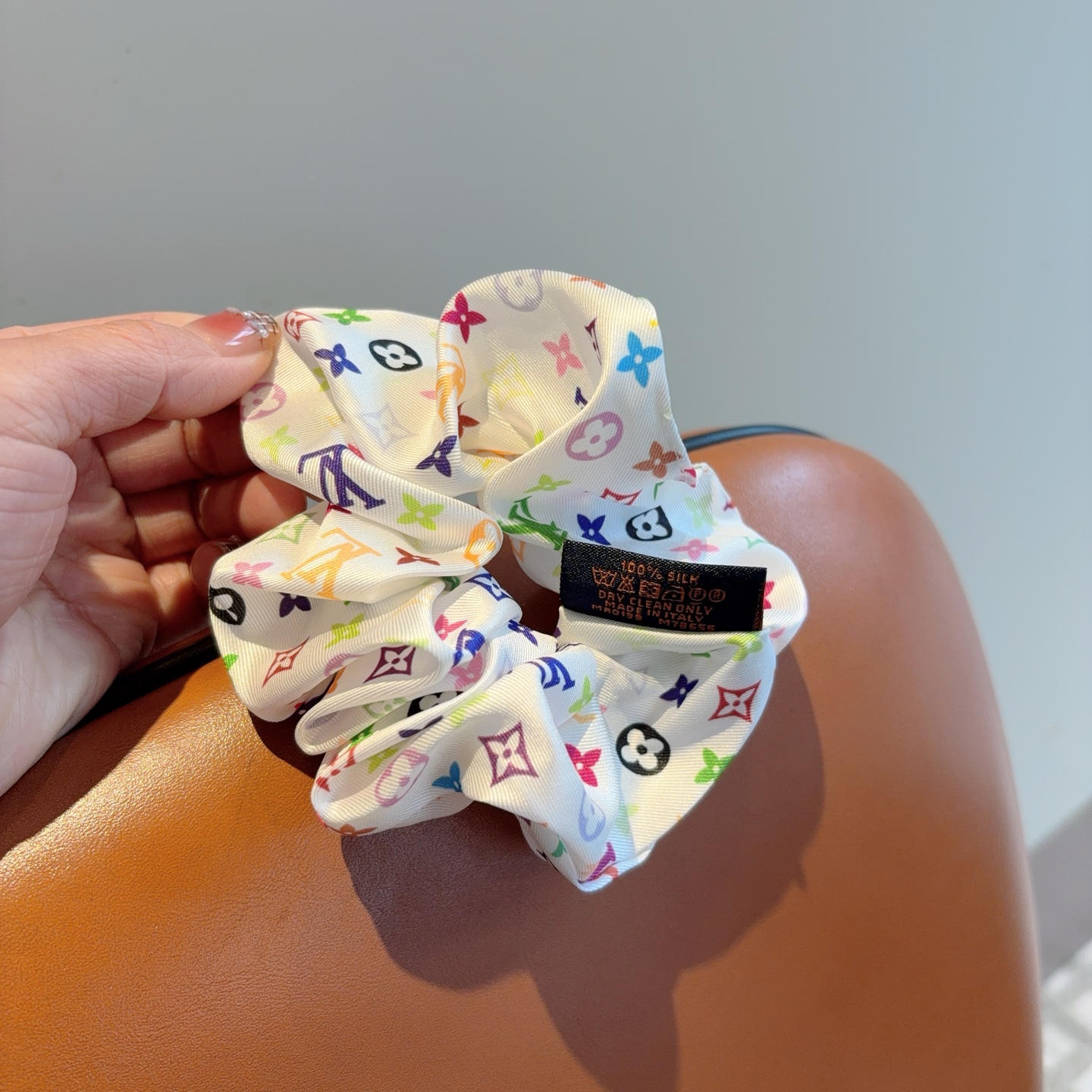 LOUIS VUITTON ルイ・ヴィトン ヘアゴム 本革 多色展開 - 画像 8