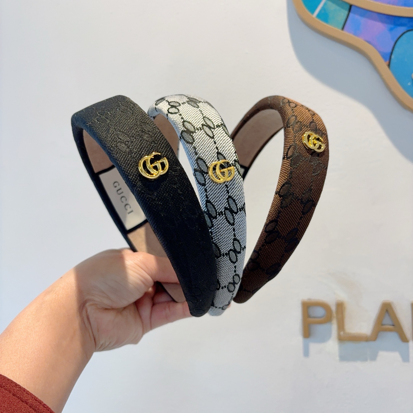 GUCCI グッチ ヘアアクセサリー 軽量 通勤 全3色