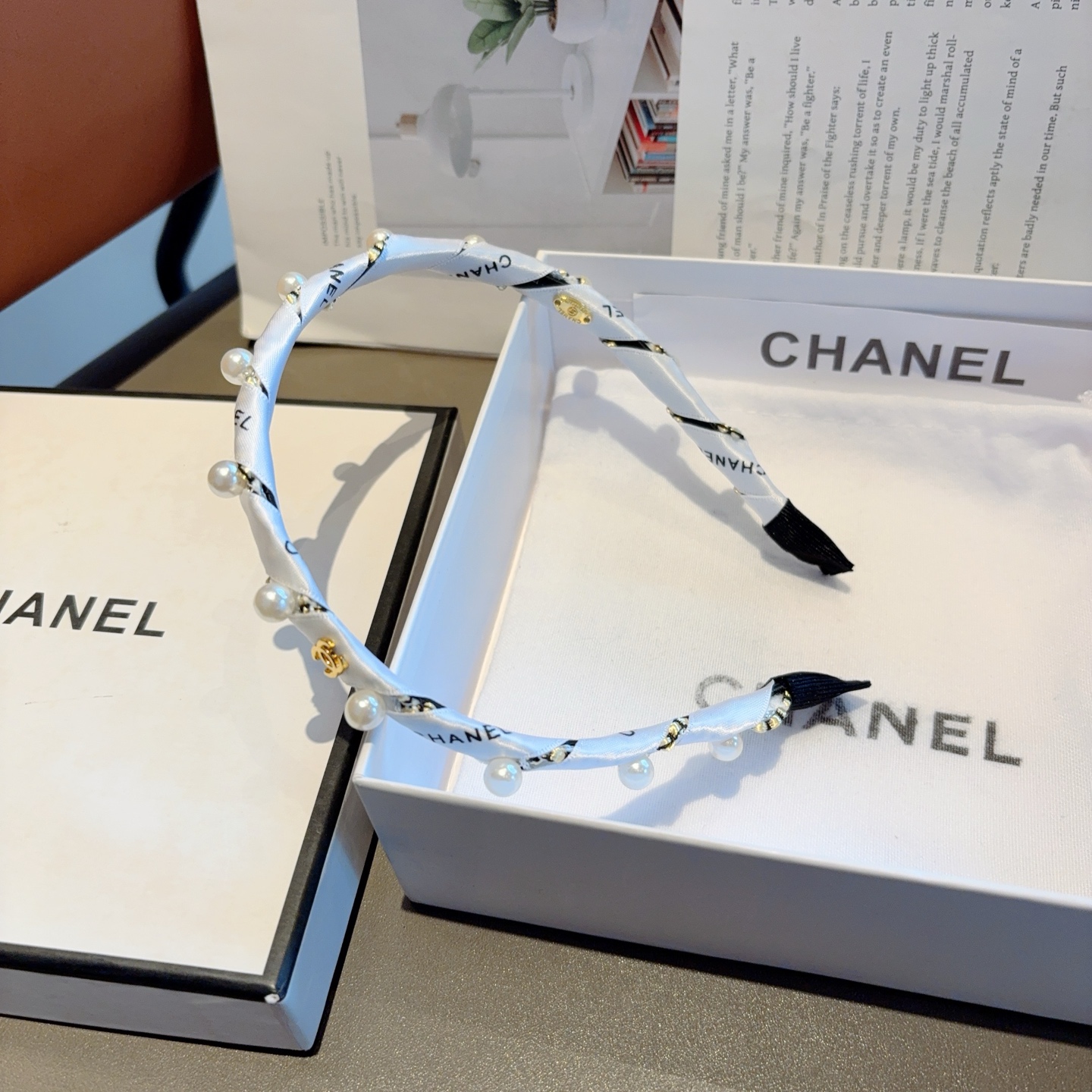 CHANEL シャネル ヘアアクセント ピンクダイヤモンド ホワイト 36字 - 画像 4