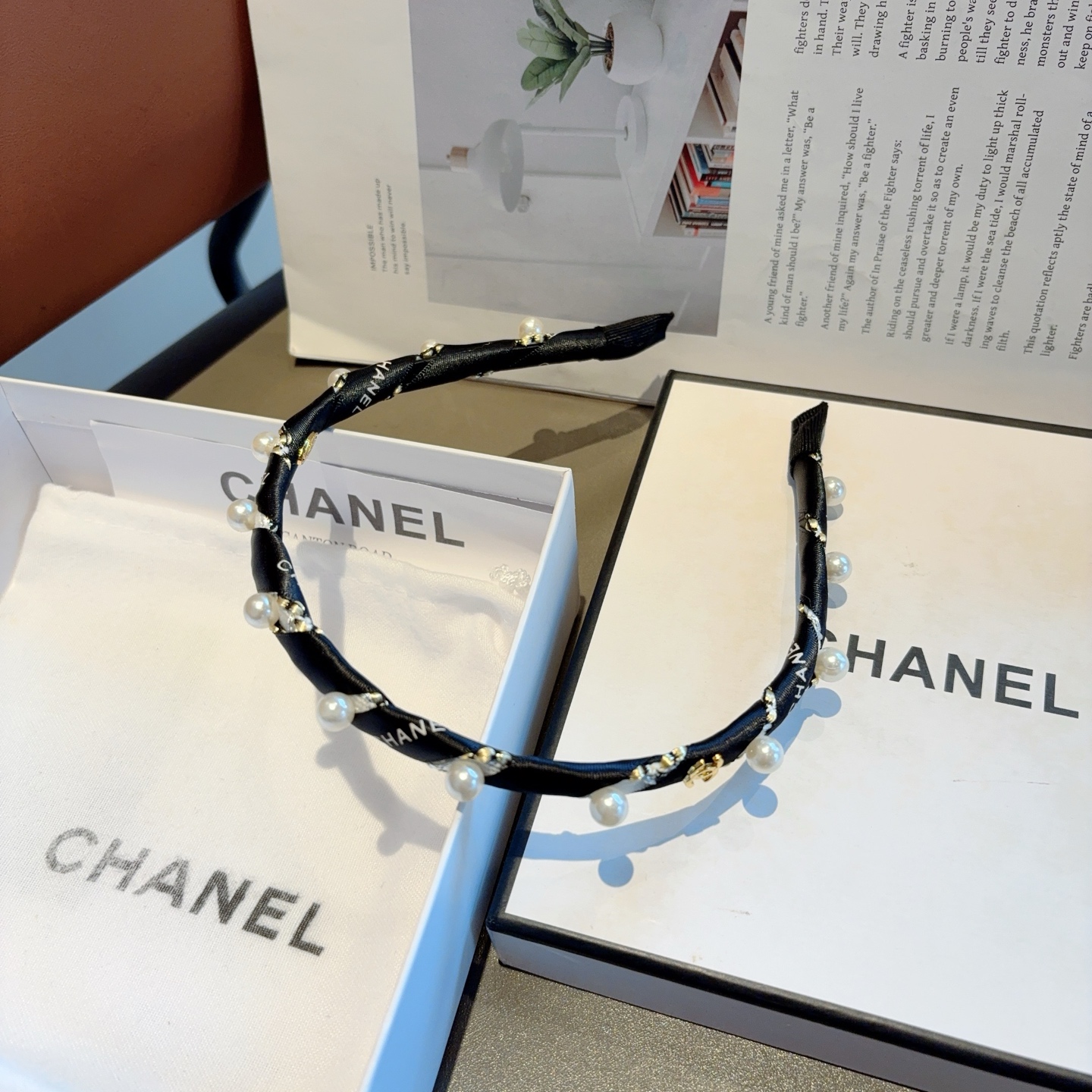 CHANEL シャネル ヘアバンド フラワーデザイン 黒 ホワイト 全2色 - 画像 6
