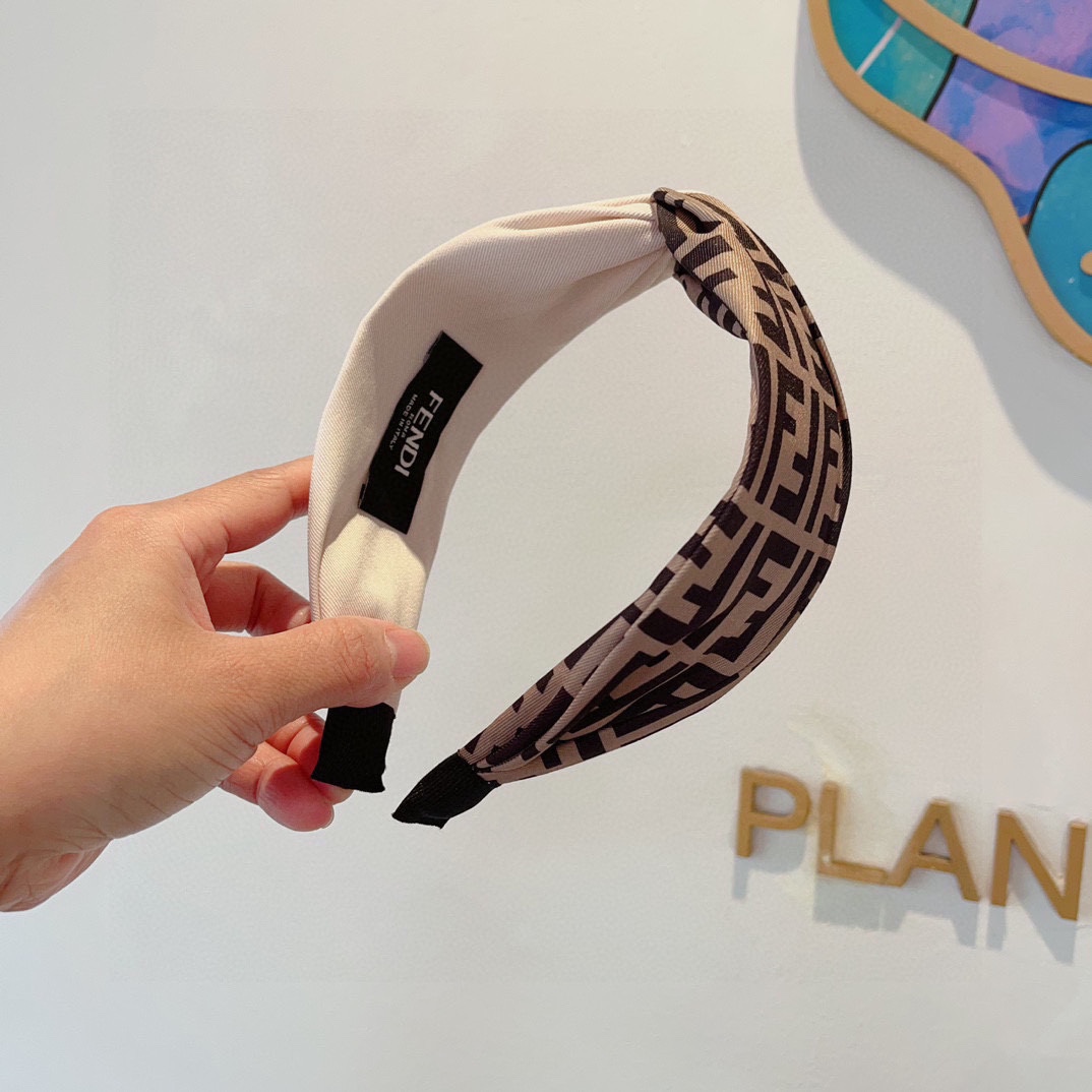 FENDI フェンディ ヘッドバンド ファイブジー デザイン ブラック 全1色 - 画像 5