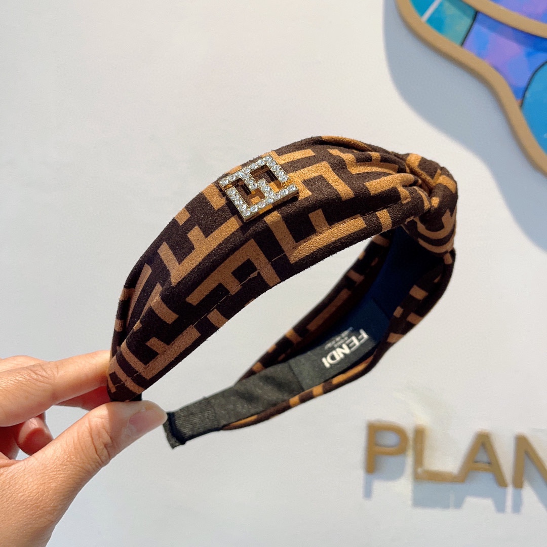 FENDI フェンディ ヘアバンド レザー ファッション ブラック - 画像 3