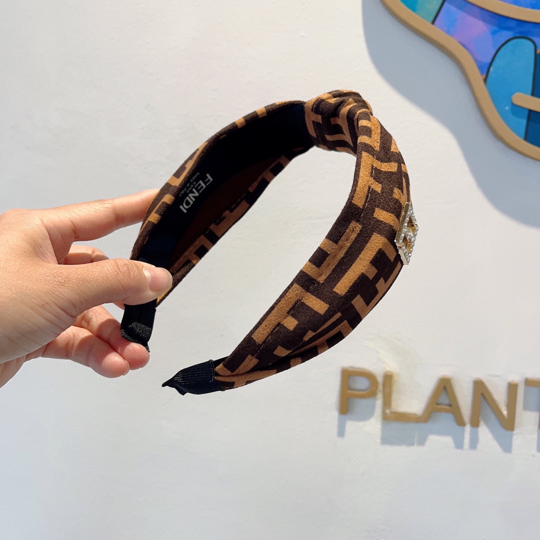 FENDI フェンディ ヘアバンド レザー ファッション ブラック - 画像 4