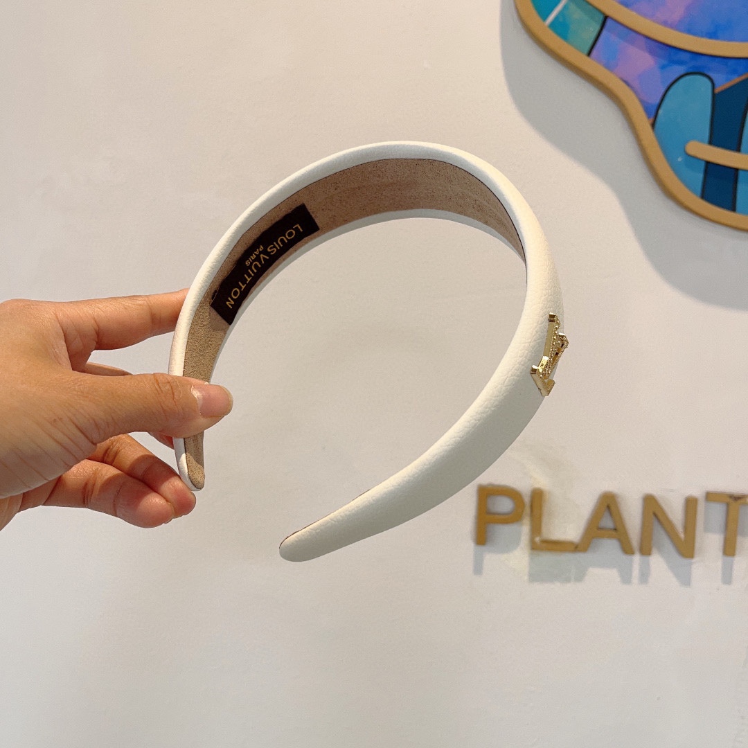 LOUIS VUITTON ルイヴィトン ヘアバンド ブランド ファッション ホワイト ブラック 2色展開 - 画像 4