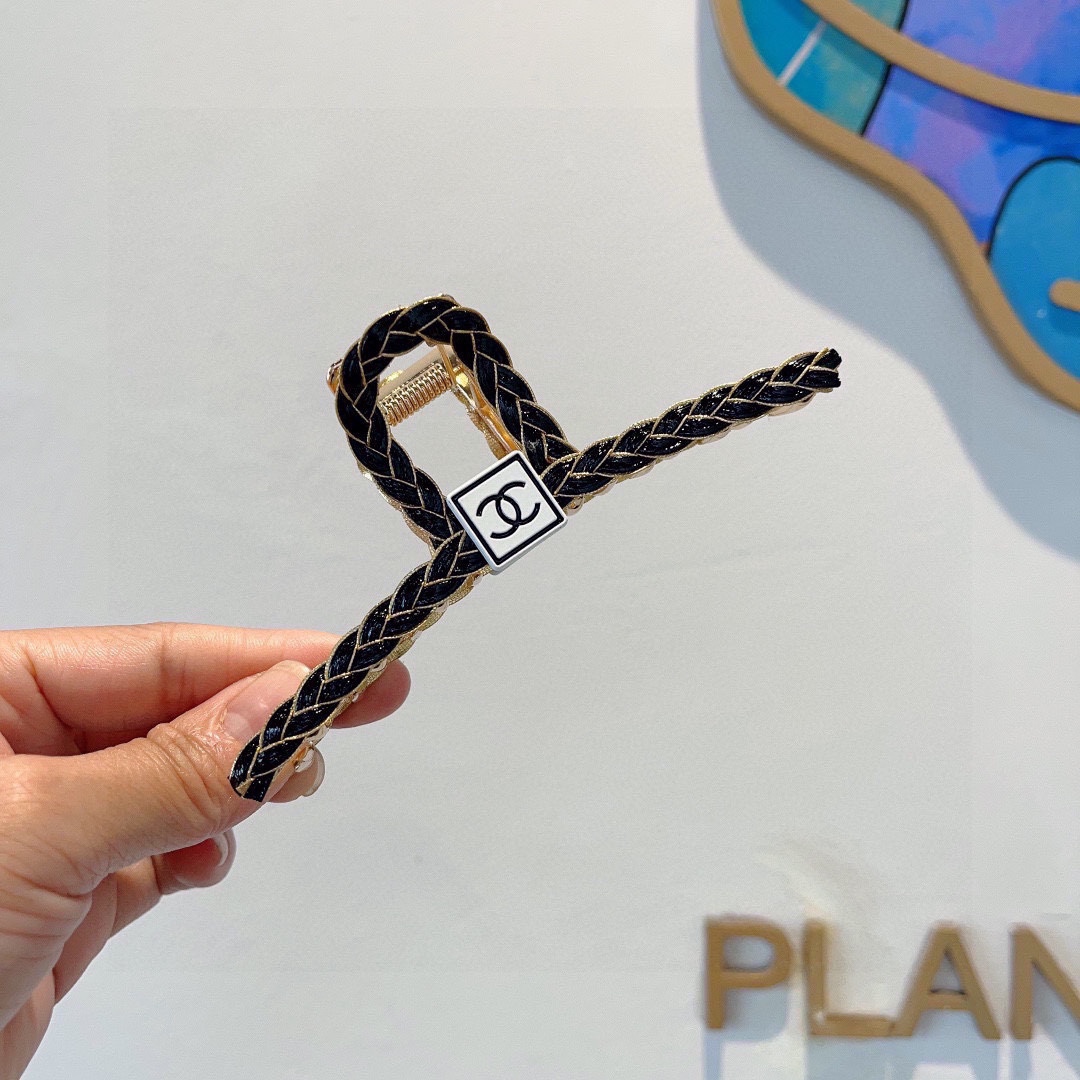 CHANEL シャネル ヘアクリップ ブラック ホワイト 全2色 - 画像 3