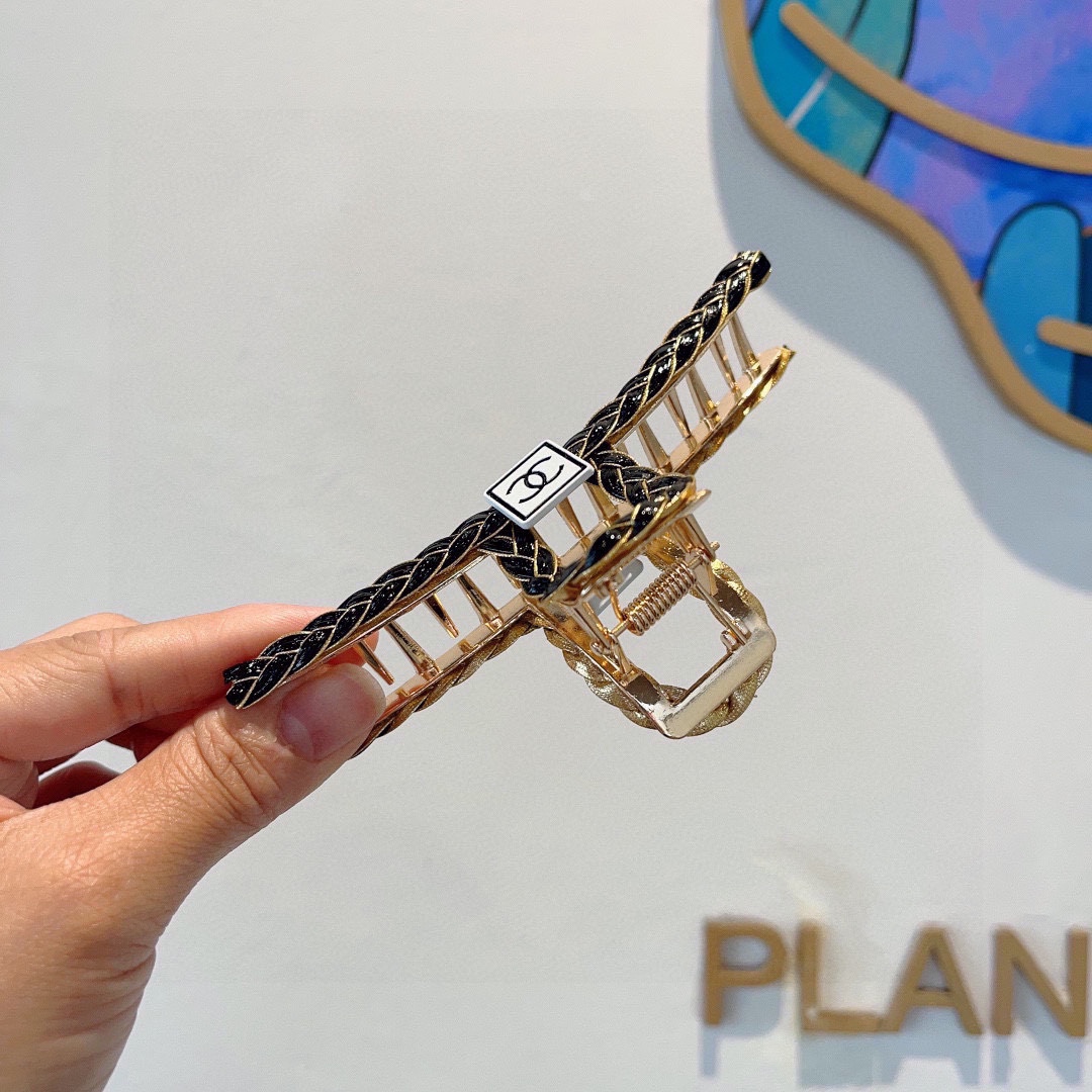 CHANEL シャネル ヘアクリップ ブラック ホワイト 全2色 - 画像 4