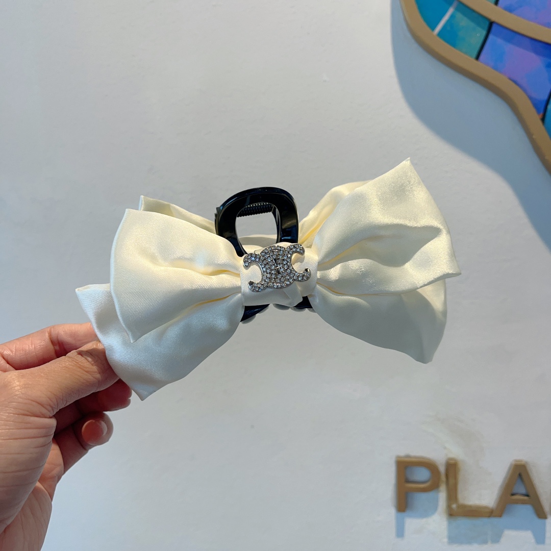 CELINE シャネル ヘアクリップ ドレスアップ ブラック ホワイト 4色展開