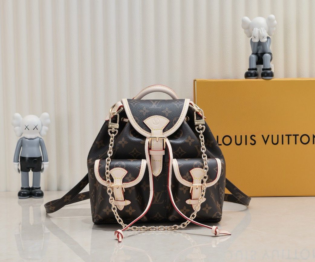 Louis Vuitton　ルイヴィトン　エクスキュルシオン PM　バックパック　2way　リュック　モノグラム　レディースバッグ　大人　鞄