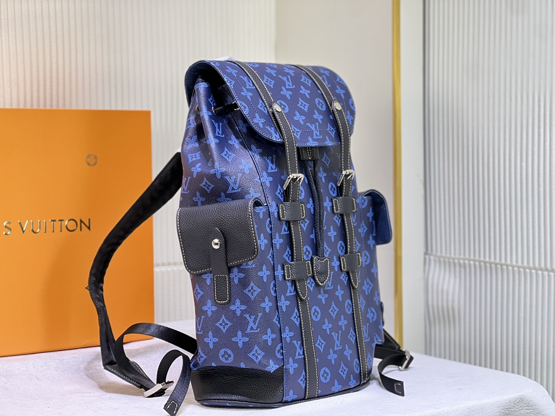 新品　ルイヴィトン　LOUIS VUITTON　クリストファー MM　リュックサック　バックパック　フォールコレクション　メンズバッグ