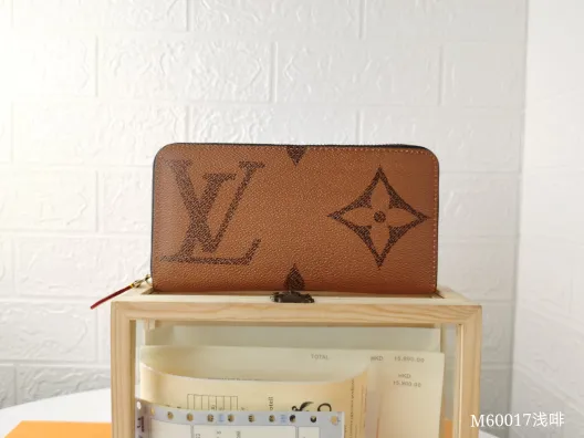 ルイヴィトンジッピーウォレット　Louis Vuitton　ラウンドファスナー長財布(小銭入れあり)　モノグラムジャイアント　財布　長財布　LVロゴ