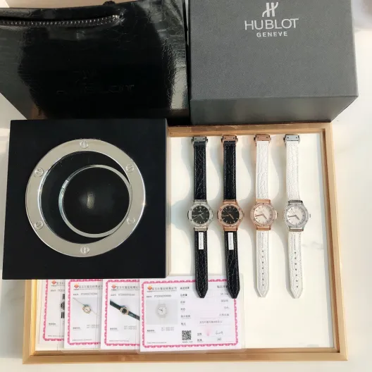 HUBLOT ハブロット 腕時計 レディース ダイヤモンド インデックス イエロー ブラック ホワイト 全3色