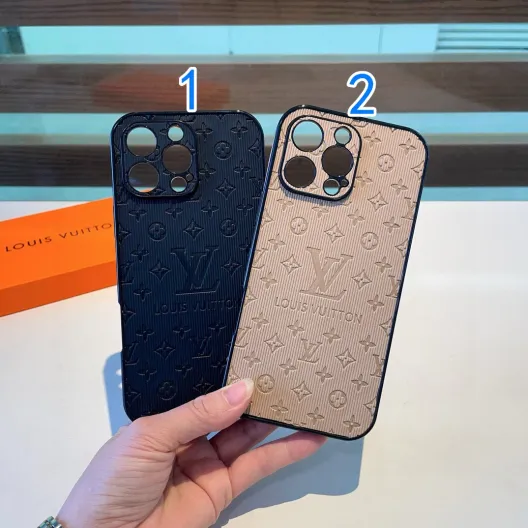 iPhoneケースLouis Vuitton ブランドスマホケース 2色入 🖤✨