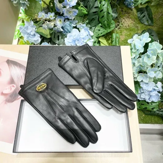Prada プラダ レザー手袋 革手袋 本革 防寒 通勤 おしゃれ ブラック