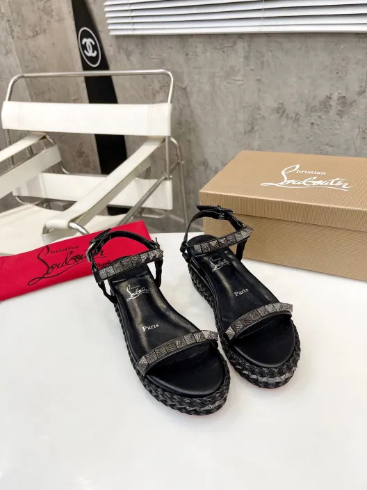 Christian Louboutin　PYRACLOU　クリスチャンルブタン　ウェッジサンダル　厚底サンダル　メタルスパイク　サンダル　ブラック