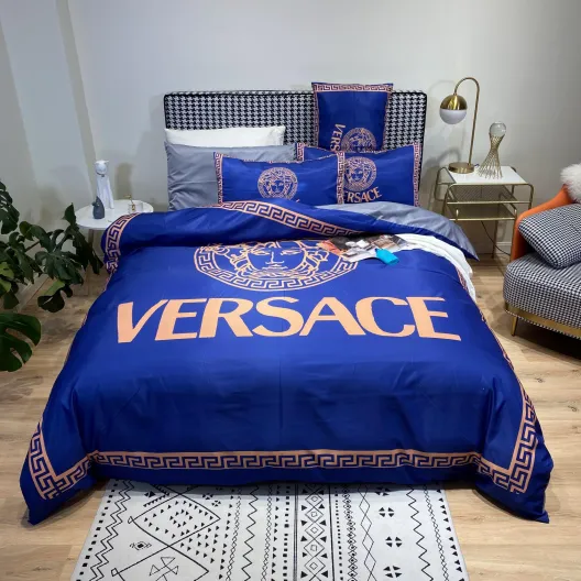 シルク生地　掛け布団カバーセット4点　ダブルサイズ/キングサイズ すべすべベッドカバー　ヴェルサーチVersace3色