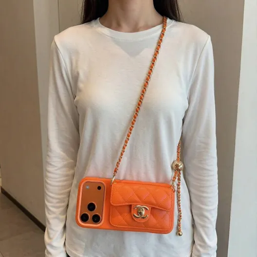 CHANEL シャネル フォンケース チェーン付き ファンシーファッション オレンジ