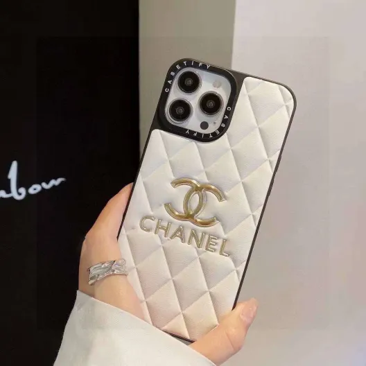 CHANEL シャネル ハードケース バイカラー ロゴTシャツ クルーネック 高級感 ホワイト ブラック