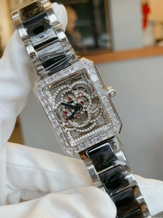 Chanel シャネル【新作登場】560 ハイスペックモデル✨ 高性能×スタイリッシュ🎯 6点画像で詳細確認📸 最新テクノロジー搭載💫 今すぐチェック🔥