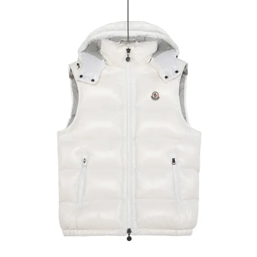 Moncler モンクレールCANADA GOOSE（カナダグース）Moncler モンクレール【新作】モンクレール ダウンジャケット レディース✨ 秋冬必須アイテム🕊️ 高級素材使用🎯 保温性抜群🔥