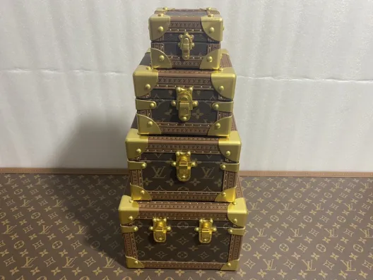 【ルイヴィトン】トランク型小物収納ボックス モノグラム柄 ヴィンテージ調 上質な革製 高級感のある逸品