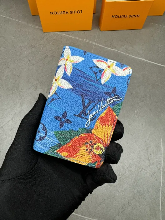 ルイ・ヴィトン モノグラムキャンバス 上品な長財布 レディースへのギフトに最適な定番モデル