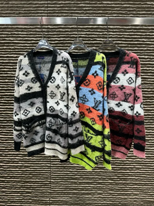 Louis Vuittonルイヴィトン ニットカーディガン 3色入 ファッションアイテム